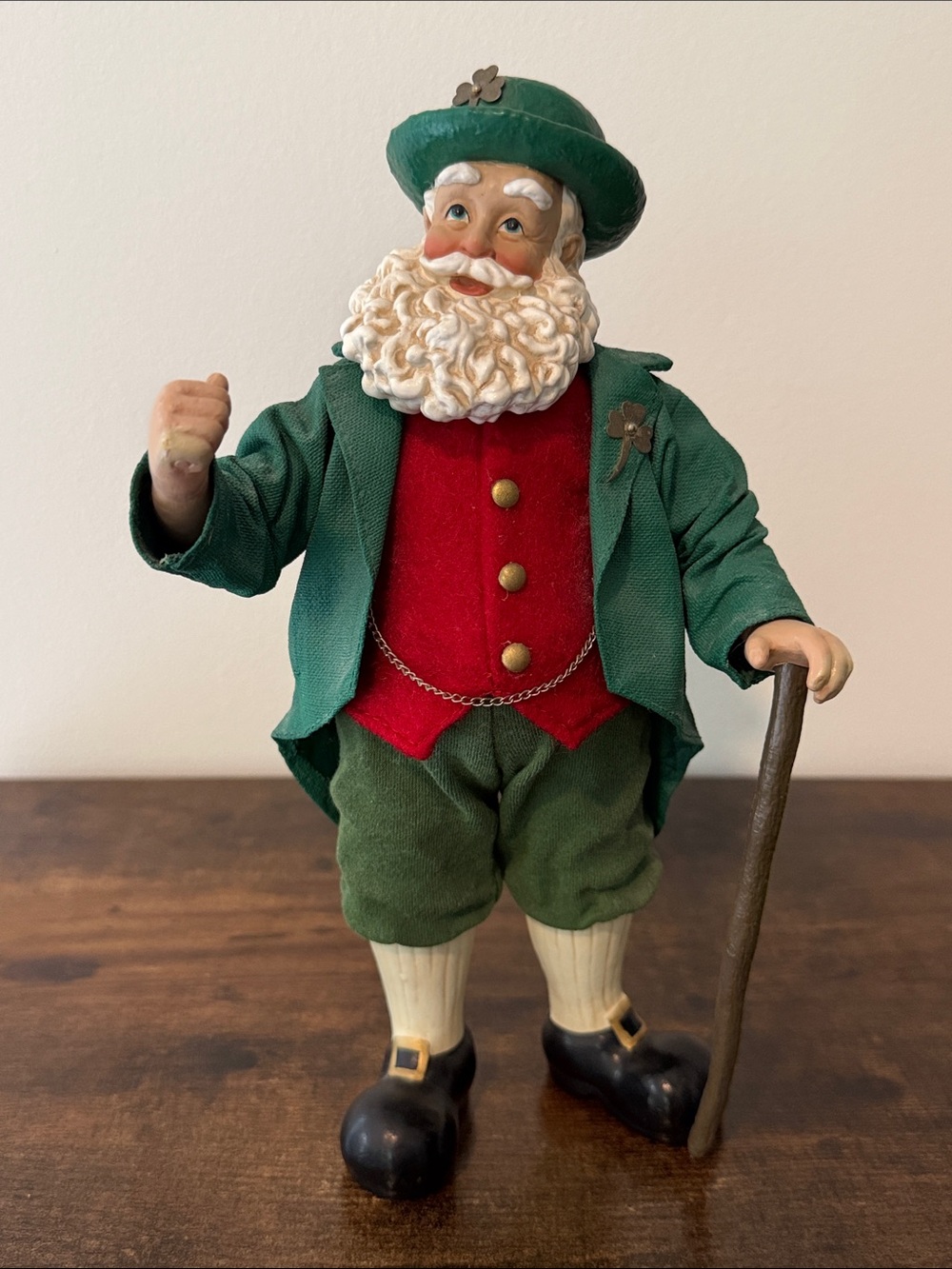 CLOTHTIQUE Shamrock Santa 1997 Possible Dreams Irish Santa Claus #713140